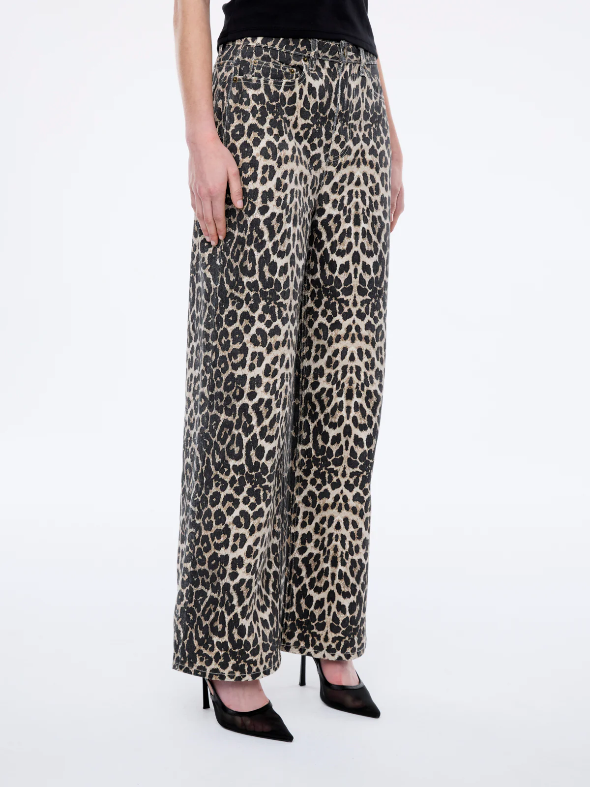 Suri Leopard Jean - Image 6